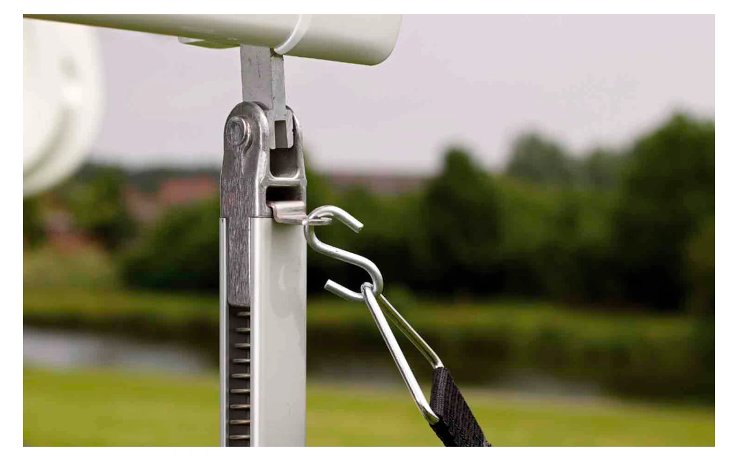 Thule Hold Down Side Strap Kit Sturmabspannung Set 7 Teilig 4 Thule Hold Down Side Strap Kit Sturmabspannung Set 7 Teilig – Bild 2