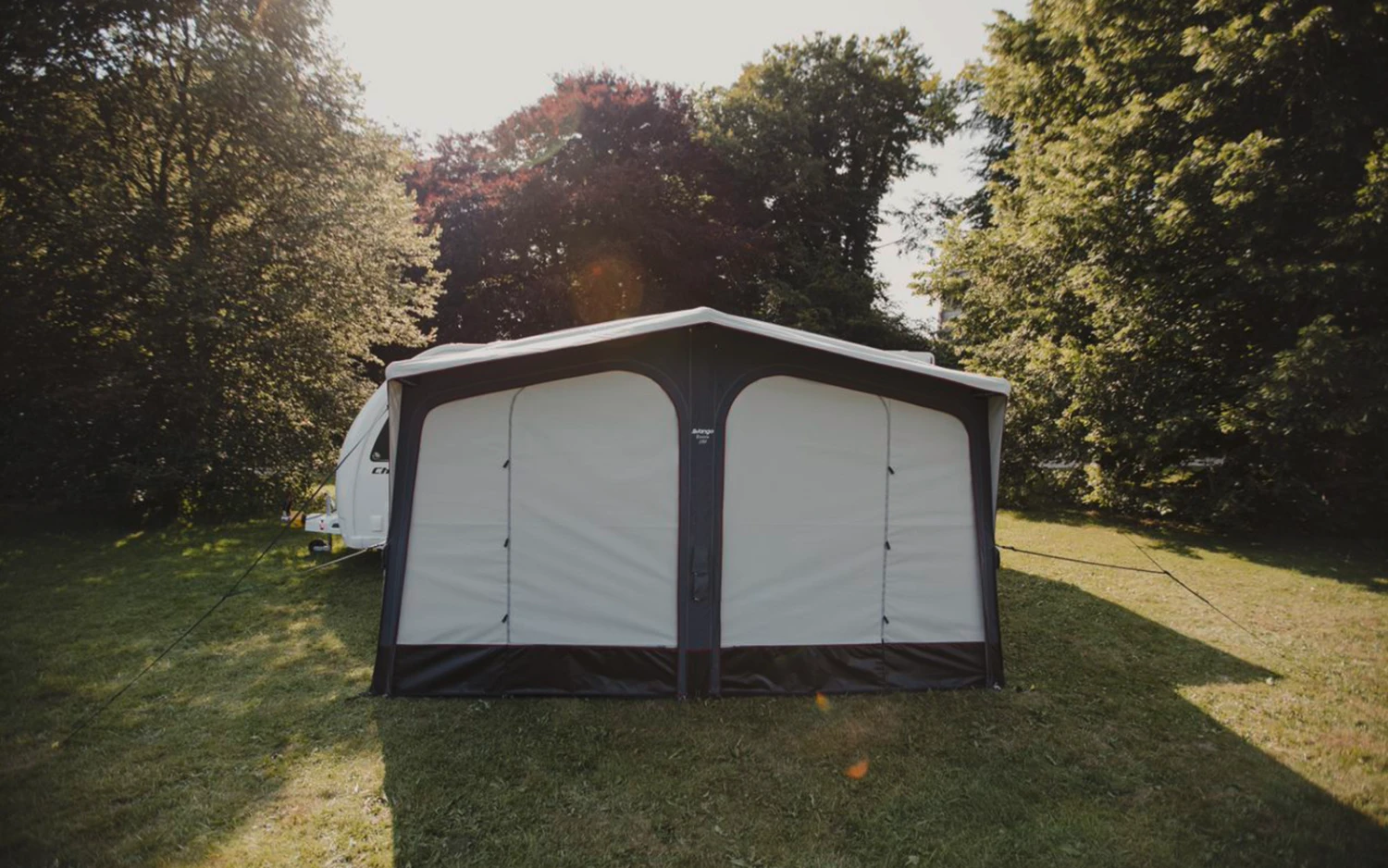 Vango Riviera Air 390 Elements All Season Aufblasbares Ganzjahresvorzelt 16 Vango Riviera Air 390 Elements All Season Aufblasbares Ganzjahresvorzelt – Bild 14