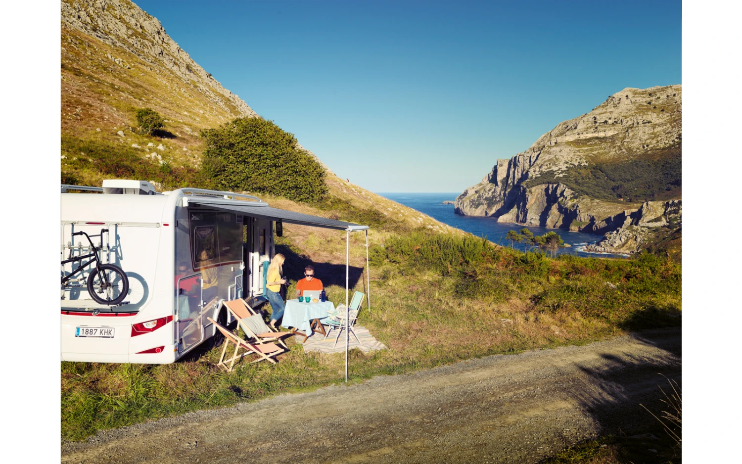 Dometic PerfectWall PW 1500 Wandmarkise (Weiß / Horizon Grey) 18 Dometic PerfectWall PW 1500 Wandmarkise (Weiß / Horizon Grey) – Bild 16